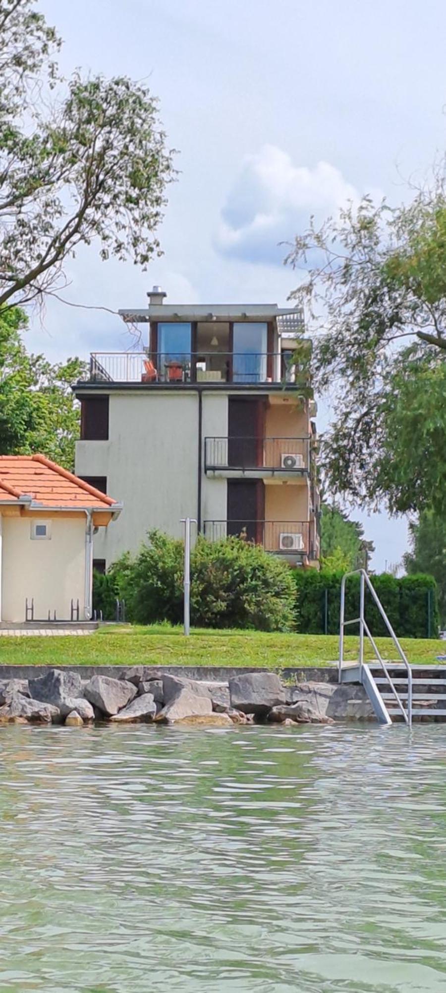 Panoramic Art Apartment With Jacuzzi Balatonlelle Exterior foto